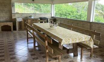 Imagem 3: Fazenda/Sítio/Chácara para aluguel e venda possui 200 metros quadrados com 4 quartos