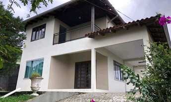 Imagem: Averbada! Ótima residência com piscina