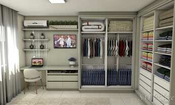 Imagem 6: Casa para aluguel e venda tem 900 metros quadrados com 5 quartos.