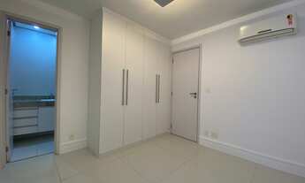 Imagem 7: Cobertura duplex para venda tem 332 metros quadrados com 4 quartos