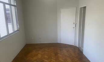 Imagem 4: Apartamento para venda possui 80 metros quadrados com 2 quartos em Botafogo - Rio de Janei