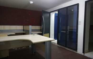 Imagem 6: Prédio comercial de excelente localização ao lado de 2 importantes metros