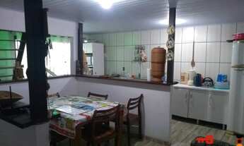 Imagem 6: Casa em terreno amplo, próxima da praia. Venha conferir