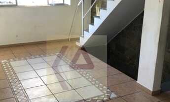 Imagem 4: Casa de vila duplex para aluguel possui 80 metros quadrados com 3 quartos