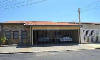 Imagem 2: Casa com 184m² Casa com 3 dormitórios