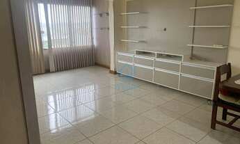 Imagem 6: Apartamento amplo com 87m², 2 dormitórios, sala dois ambientes com sacada integrada, garag