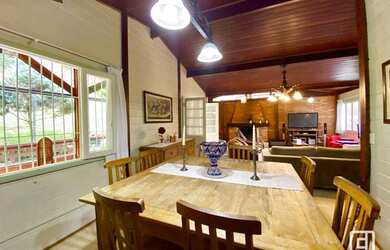 Imagem 4: Casa com 4 dormitórios à venda, 200 m² por R$ 980.000,00 - Vila Izabel - Campos do Jordão