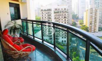 Imagem 3: Apartamento em andar alto e vista privilegiada, localizado no bairro Campo Belo