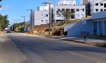 Imagem 7: Lote/Terreno com muito verde ao redor em Excelente Localização!!