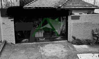 Imagem 2: Excelente terreno com casa alugada na frente e galpão nos fundos