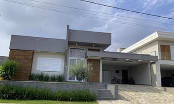 Imagem: Casa Condomínio com 3 Dormitorio(s) localizado(a)