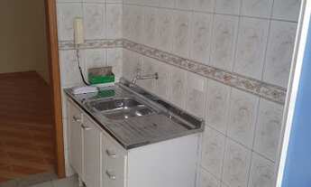 Imagem 3: Apartamento com 2 dormitórios para alugar, 57 m² por R$ 700,00/mês - Centro - Guarulhos/SP