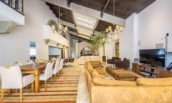 Imagem: Casa com arquitetura espetacular. Com piscina