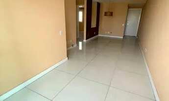 Imagem 3: Apartamento no Edifício Carrara, nascente com 2 quartos sendo 1 suíte