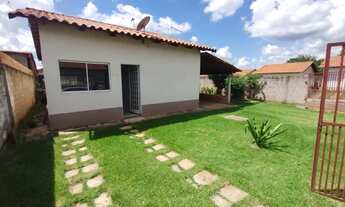 Imagem 4: Casa com 2 quartos, suíte, varanda em L, quintal no cond Paraíso no Vale das Brisas Senad