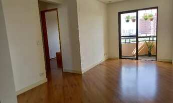 Imagem 6: Apartamento reformado com 02 dormitórios sendo 01 suíte e todos com armários