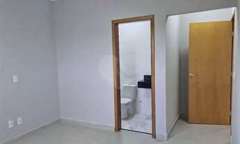 Imagem 7: Sobrado de 4 quartos, sendo um deles uma suíte no Pq. Vista Alegre