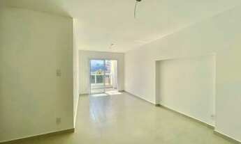 Imagem 2: Apartamento para venda possui 75 metros quadrados com 2 quartos em Centro - Juiz de Fora