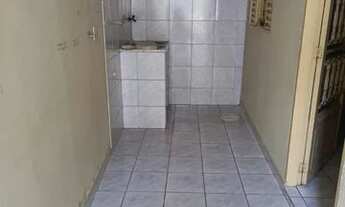 Imagem: Aluga-se kitinete centro senador canedo