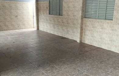 Imagem 2: Alugo Casa Residencial 3 quartos, 2 suítes no Conjunto Vila Itatiaia