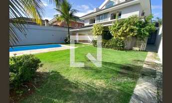 Imagem 4: Sobrado para aluguel tem 600 metros quadrados com 4 quartos em Barra da Tijuca - Rio de Ja