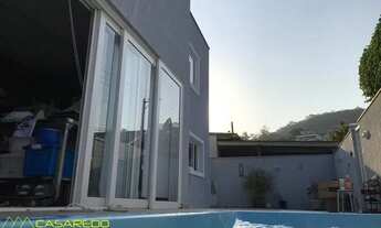 Imagem 6: Excelente Casa de condomínio para venda possui 240 metros quadrados com 5 quartos