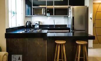 Imagem 6: Apartamento para Aluguel - Santa Mônica, 2 Quartos, 107 m2