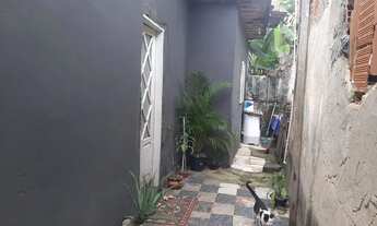 Imagem 2: 2 casas Casa com 5 dormitórios