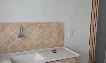 Imagem 3: Kitnet de vila com 2 cômodos e banheiro