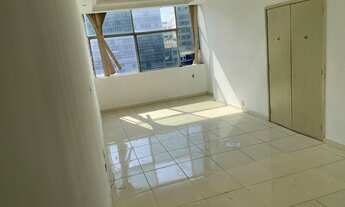 Imagem 3: Apartamento para aluguel e venda possui 30 metros quadrados com 1 quarto