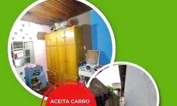 Imagem: Casa mapim no asfalto pego carro