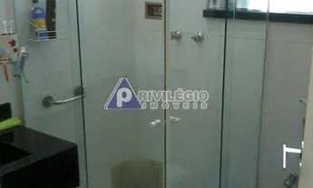 Imagem 5: Oportunidade Única no Leblon - Apartamento com 2 Quartos Esperando por Sua Modernização