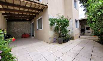 Imagem 2: Sobrado para venda possui 120 metros quadrados com 3 quartos em Alvorada - Contagem - MG