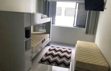 Imagem 2: Kitnet no Gonzaga quadra da praia