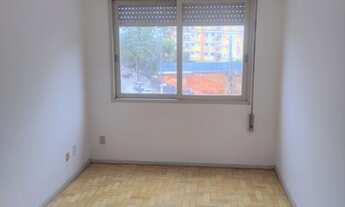 Imagem 3: Apartamento para aluguel possui 52 metros quadrados com 1 quarto em Petrópolis - Porto Ale