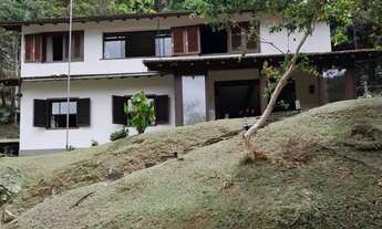 Imagem: CASA PETRÓPOLIS ARARAS 2 SUÍTES ÓTIMO