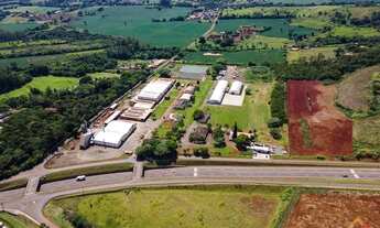 Imagem 2: Barracão para locação em Condomínio fechado na Zona Sul, com 1000m² de construção, pátio d