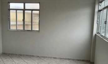 Imagem 3: Sobrado de 4 Quartos com Garagem e Terraço no Centro de São João de Meriti