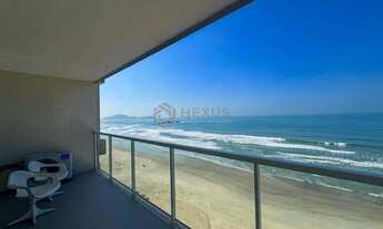 Imagem 3: Apartamento frente mar com varanda e vista mar na Praia das Pitangueiras, Guaruja