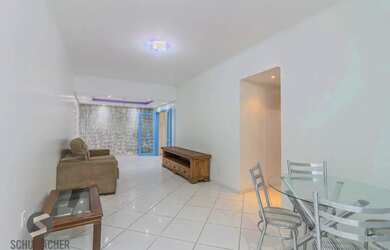 Imagem 2: 2 Dormitórios com pátio, área de serviço e churrasqueira no Bairro Petrópolis