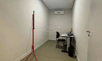 Imagem 2: SALA COMERCIAL PRÓXIMO À AV. GETULIO VARGAS E NOSSA SENHORA DE FÁTIMA. JARDIM AMÉRICA, BAU