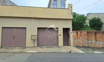 Imagem 2: Oportunidade Única no Jardim do Trevo Casa + Terreno com Grande Potencial