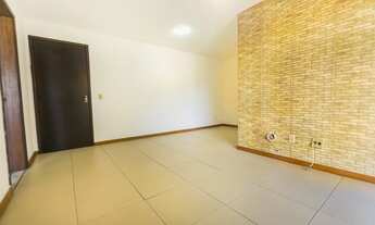 Imagem 2: Apartamento com 2 dormitórios para alugar, 60 m² por R$ 1.400,00/mês - Ermitage - Teresópo