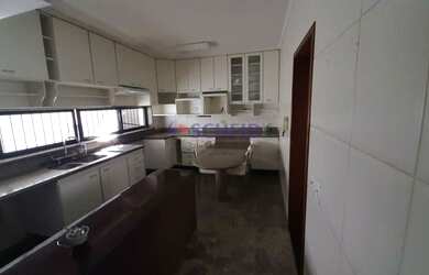 Imagem 5: 04 Suítes, piscina, sauna