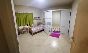 Imagem 6: Casa - Venda - Condomínio Colinas do Vale - Jacareí - 3 Dormitórios - 124m² - Jd.Santa Pa