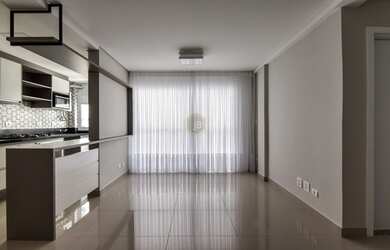 Imagem 2: CURITIBA - Apartamento Padrão - Ecoville