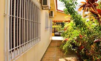 Imagem 5: CASA COM PISCINA A VENDA A 800 M DA PRAIA COM TERRENO DE 720 M²