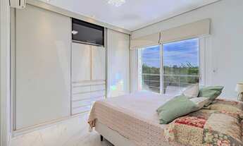 Imagem 7: Casa para venda tem 250 metros quadrados com 3 quartos em Parque da Matriz - Cachoeirinha