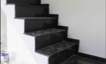 Imagem 5: Sobrado em condomínio. 3 dormitórios, sendo 1 suíte. 2 Vagas de garagem. Com apenas 3 casa