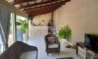 Imagem 7: Casa a venda com 200m² área construída, 360m² lote, piscina, churrasqueira, porcelanato, V